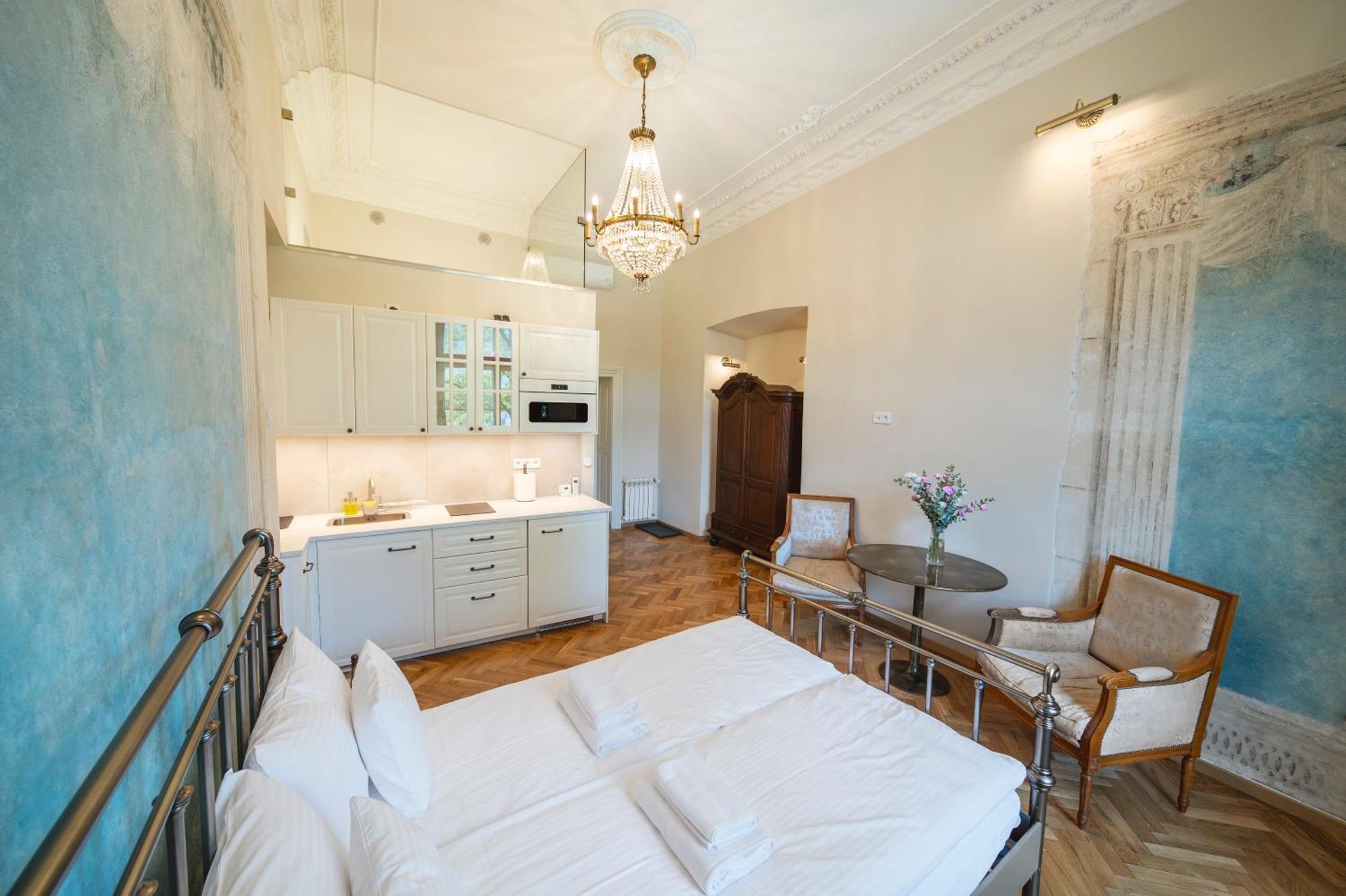 Suite Apartment